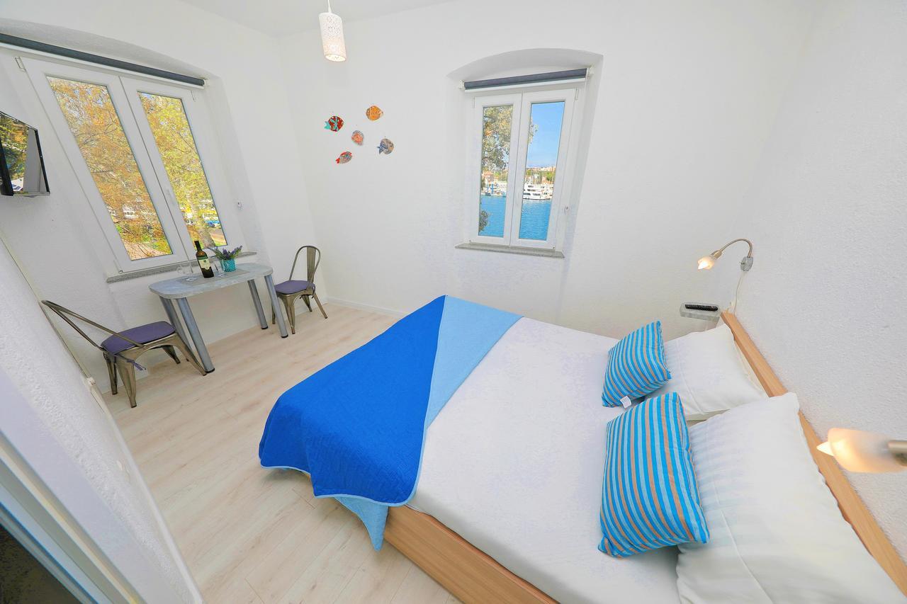 Sea View Studio Apartment Zára Kültér fotó