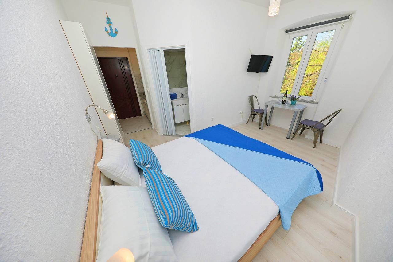 Sea View Studio Apartment Zára Kültér fotó
